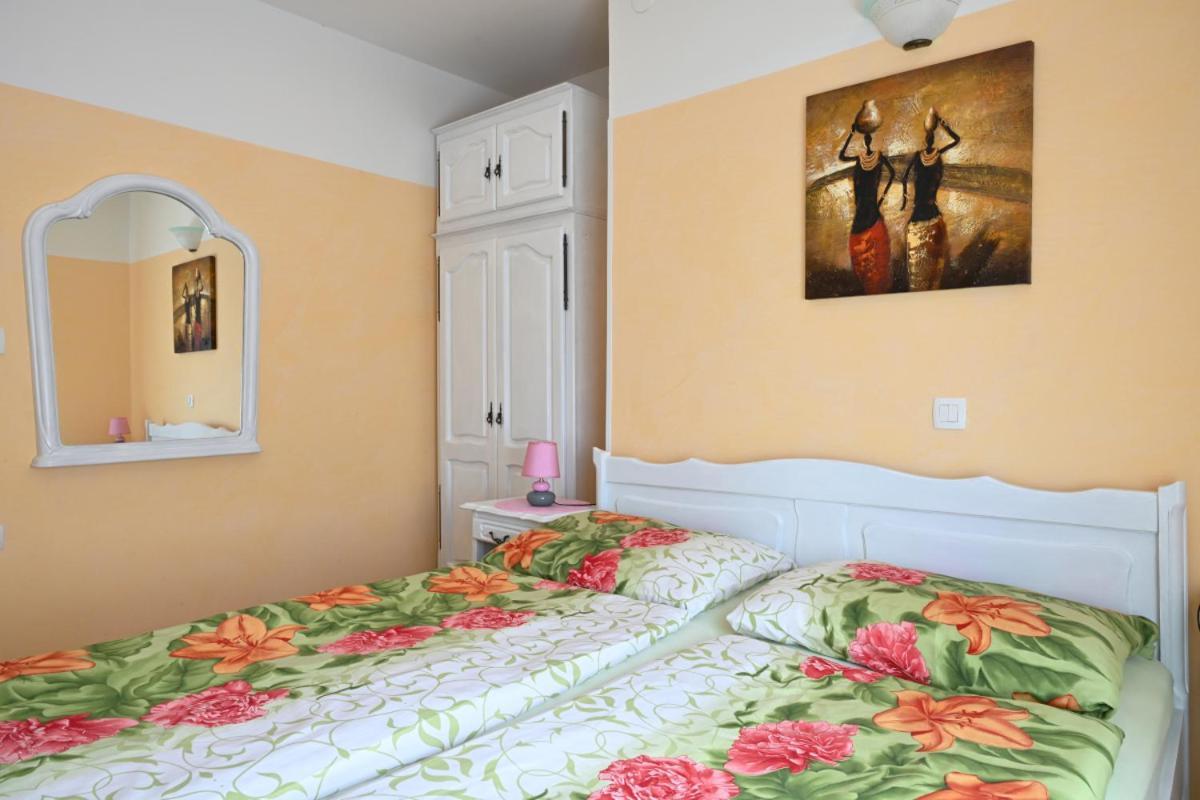 Apartments Ruza อูมัค ภายนอก รูปภาพ