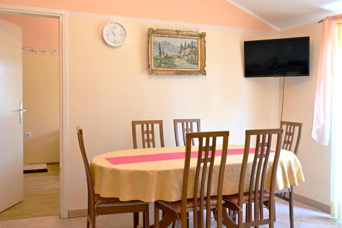 Apartments Ruza อูมัค ภายนอก รูปภาพ