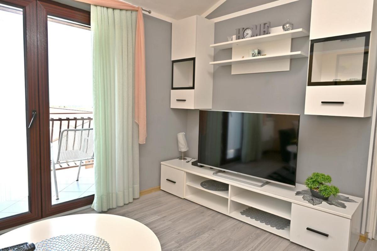 Apartments Ruza อูมัค ภายนอก รูปภาพ